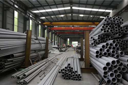 Blog công ty mới nhất về Anh biết bao nhiêu về ống thép không may